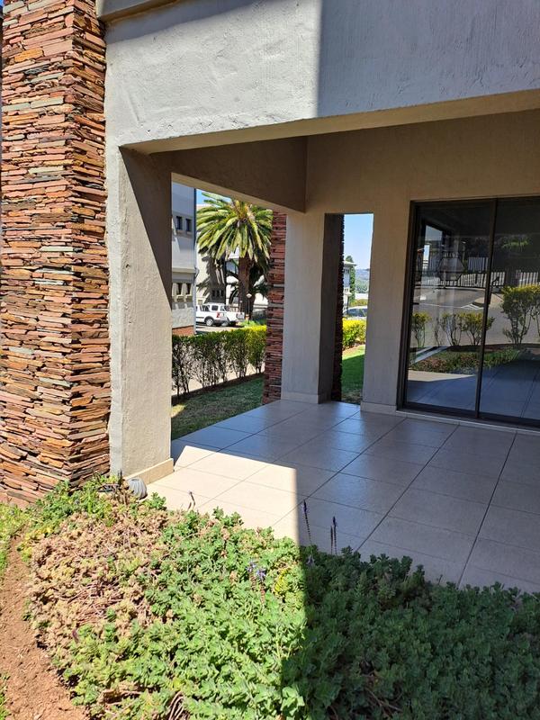 2 Bedroom Property for Sale in Victory Park Gauteng