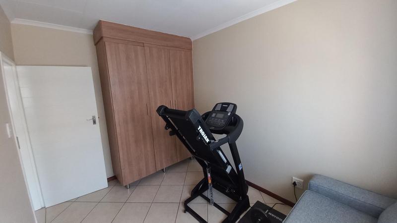 To Let 2 Bedroom Property for Rent in Monavoni Gauteng