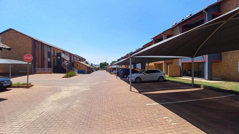 To Let 2 Bedroom Property for Rent in Monavoni Gauteng