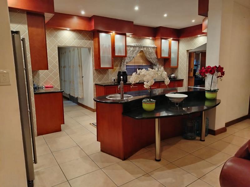 To Let commercial Property for Rent in Zwartkop Gauteng