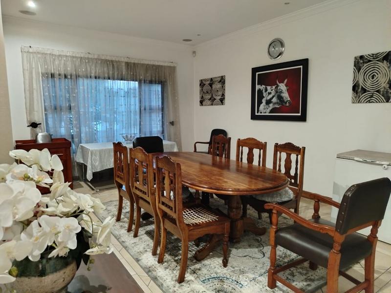 To Let commercial Property for Rent in Zwartkop Gauteng