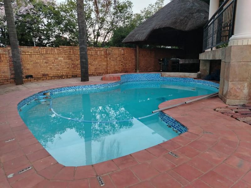 To Let commercial Property for Rent in Zwartkop Gauteng