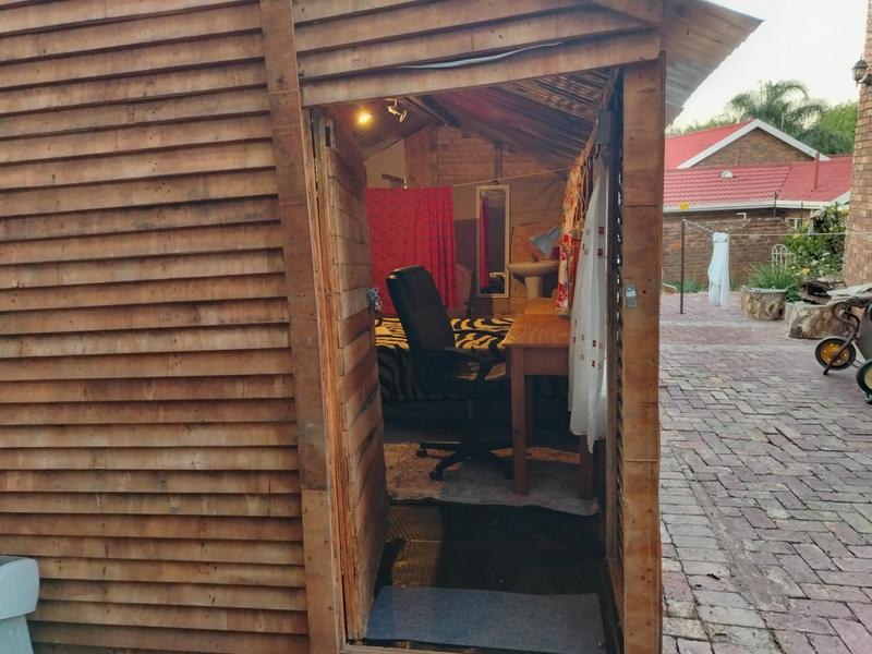 To Let 1 Bedroom Property for Rent in Zwartkop Gauteng