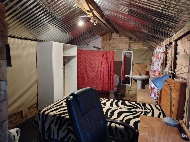 To Let 1 Bedroom Property for Rent in Zwartkop Gauteng