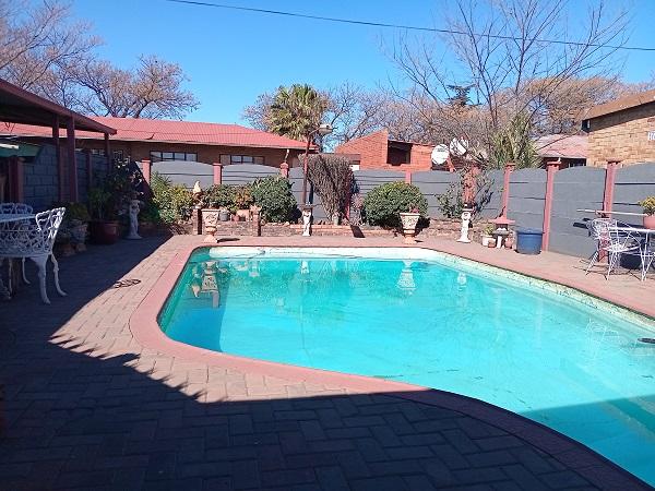 4 Bedroom Property for Sale in Vanderbijlpark CE 2 Gauteng