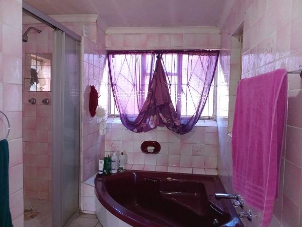 4 Bedroom Property for Sale in Vanderbijlpark CE 2 Gauteng