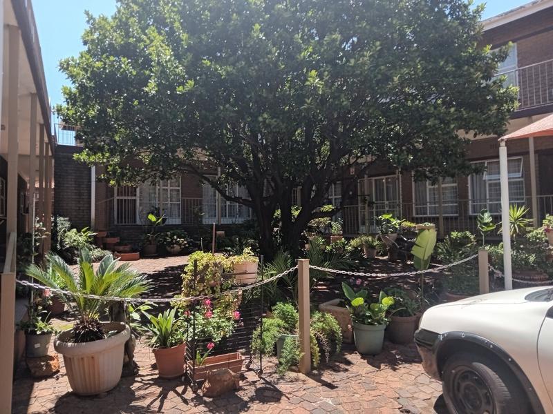 2 Bedroom Property for Sale in Greenhills Gauteng