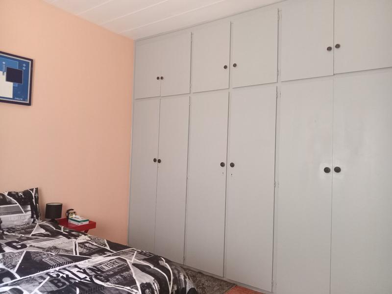 2 Bedroom Property for Sale in Greenhills Gauteng