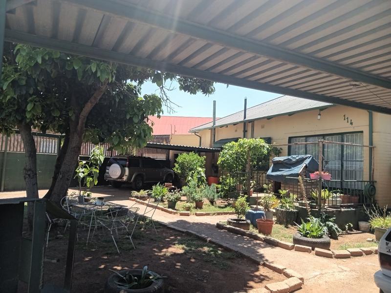 4 Bedroom Property for Sale in Homelake Gauteng