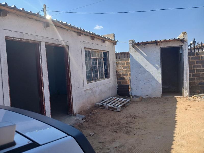 2 Bedroom Property for Sale in Lehae Gauteng