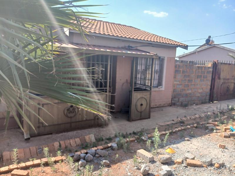 2 Bedroom Property for Sale in Lehae Gauteng