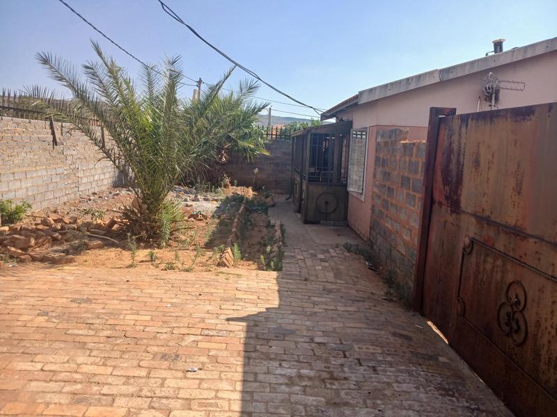 2 Bedroom Property for Sale in Lehae Gauteng