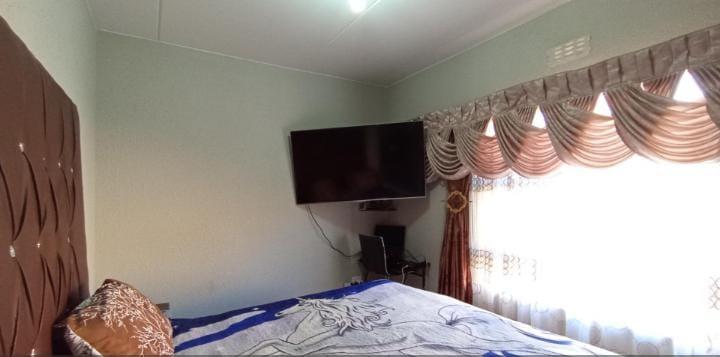 3 Bedroom Property for Sale in Klippoortjie Gauteng