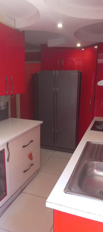 3 Bedroom Property for Sale in Zonkezizwe Gauteng