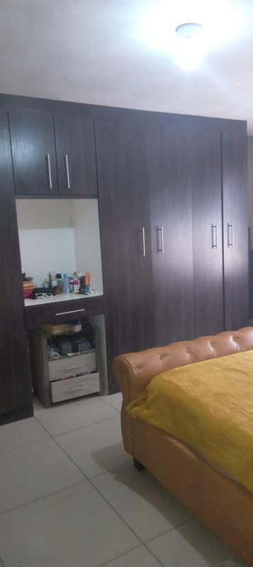 3 Bedroom Property for Sale in Zonkezizwe Gauteng