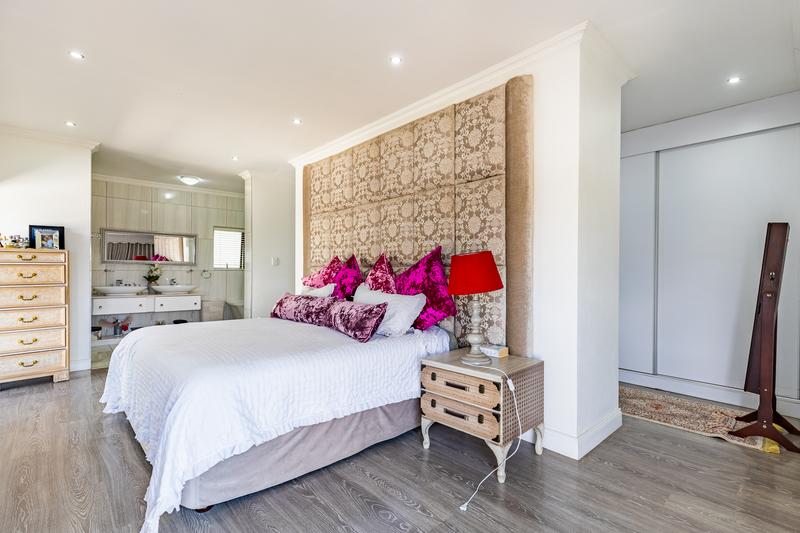 4 Bedroom Property for Sale in Lombardy Estate Gauteng