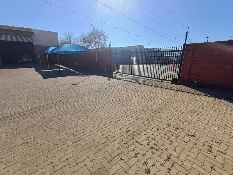 Commercial Property for Sale in Rooihuiskraal Gauteng