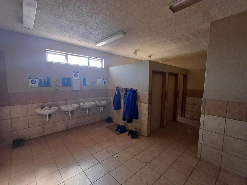 Commercial Property for Sale in Rooihuiskraal Gauteng