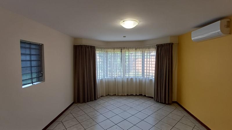 9 Bedroom Property for Sale in Waterkloof Glen Gauteng