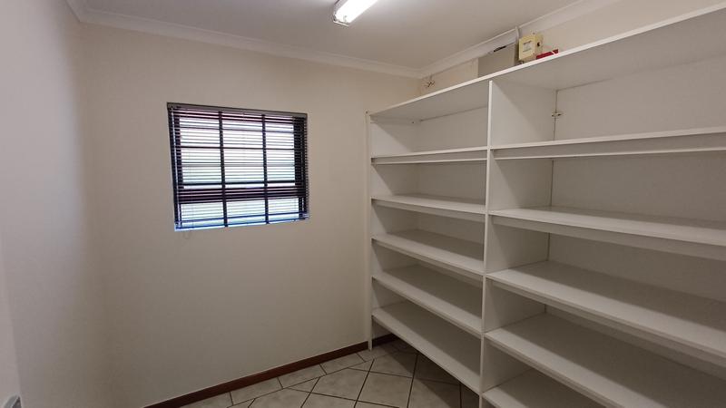 9 Bedroom Property for Sale in Waterkloof Glen Gauteng