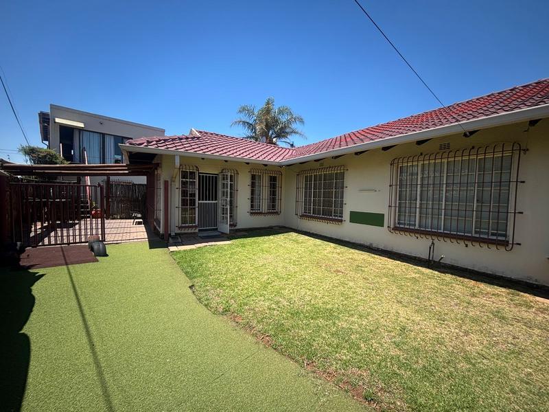 3 Bedroom Property for Sale in Florida Glen Gauteng