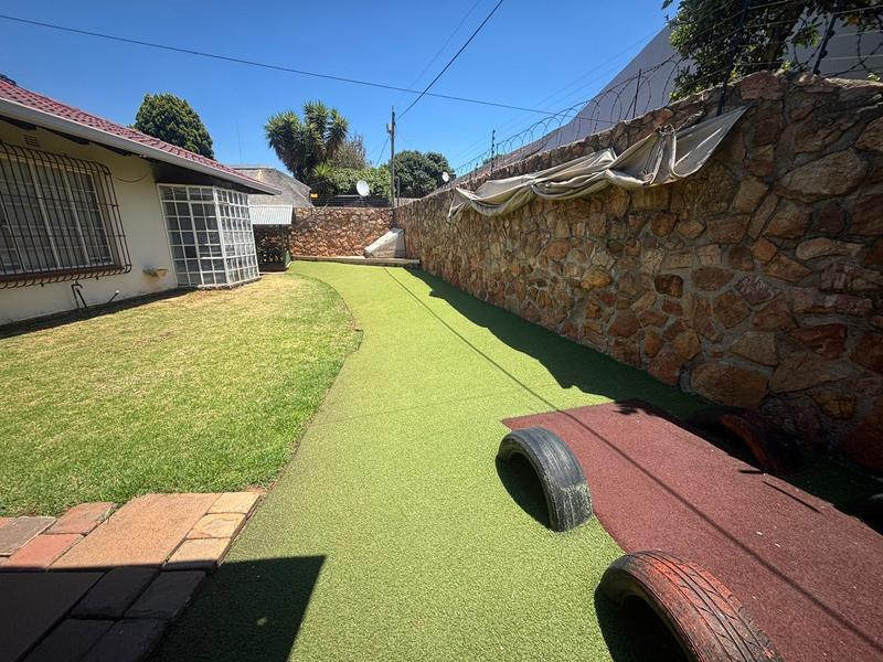 3 Bedroom Property for Sale in Florida Glen Gauteng