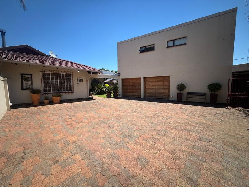 3 Bedroom Property for Sale in Florida Glen Gauteng