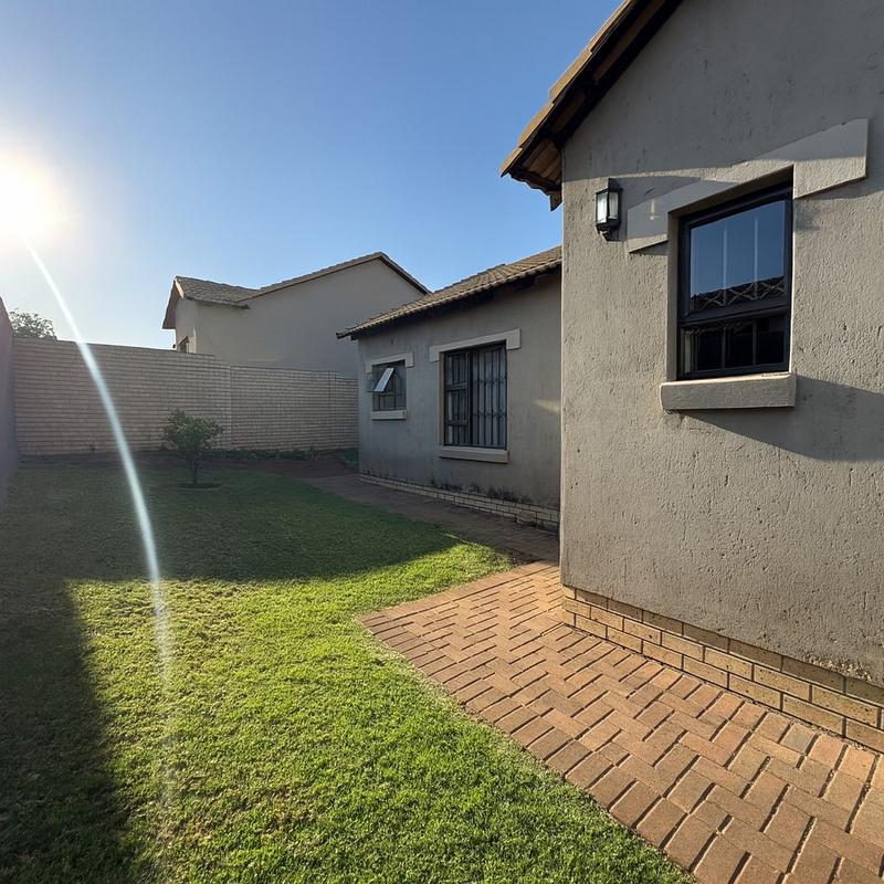 3 Bedroom Property for Sale in Thatchfield Gauteng