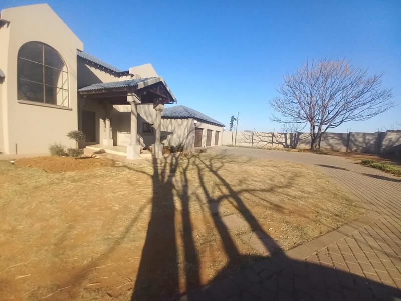 To Let 4 Bedroom Property for Rent in Raslouw Gauteng