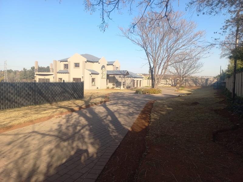 To Let 4 Bedroom Property for Rent in Raslouw Gauteng