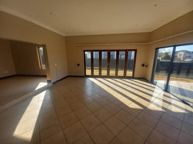 To Let 4 Bedroom Property for Rent in Raslouw Gauteng