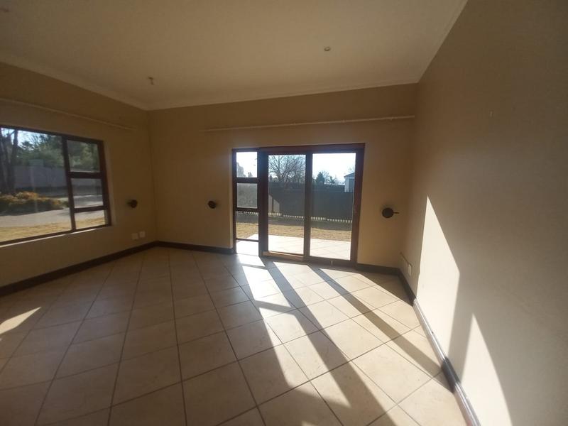 To Let 4 Bedroom Property for Rent in Raslouw Gauteng