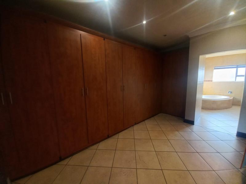 To Let 4 Bedroom Property for Rent in Raslouw Gauteng