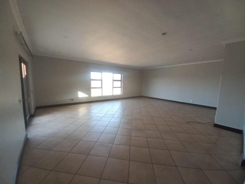 To Let 4 Bedroom Property for Rent in Raslouw Gauteng