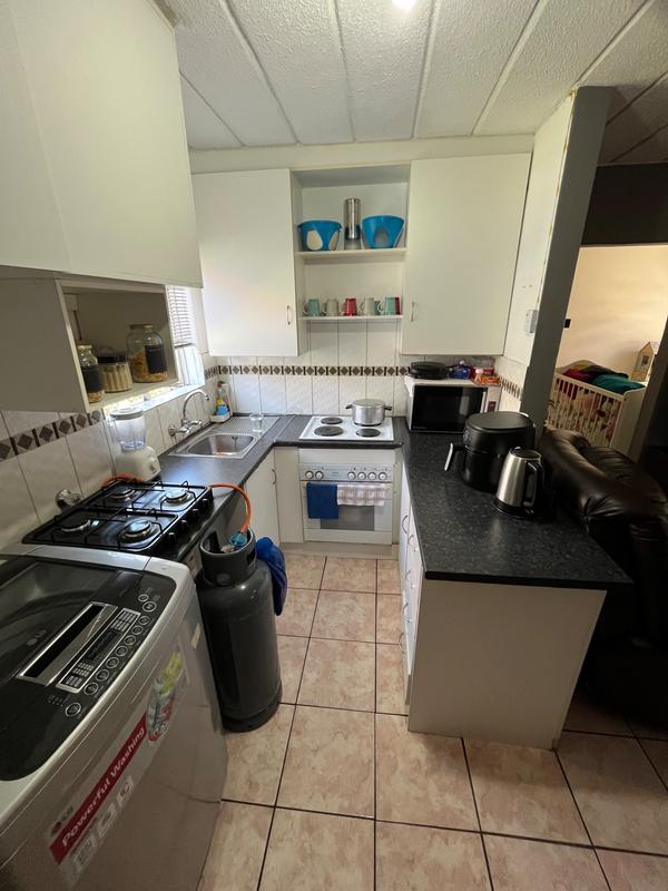 1 Bedroom Property for Sale in Linmeyer Gauteng