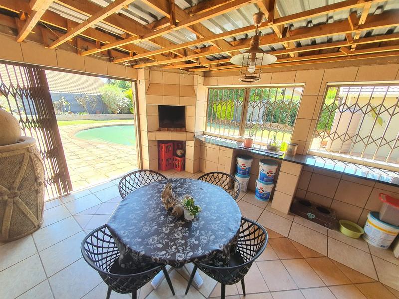 4 Bedroom Property for Sale in Doornpoort Gauteng