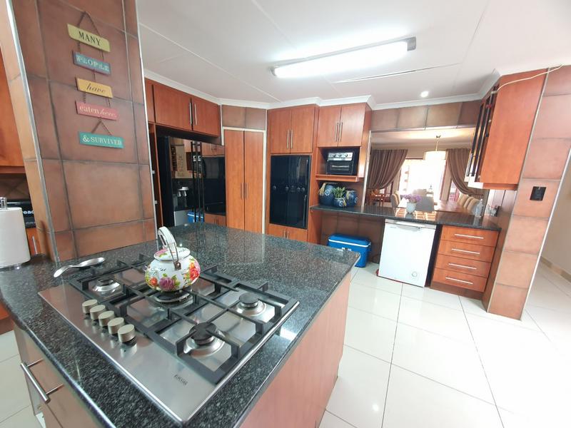 4 Bedroom Property for Sale in Doornpoort Gauteng
