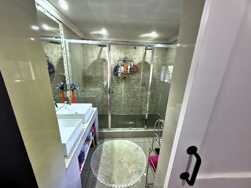 4 Bedroom Property for Sale in Doornpoort Gauteng