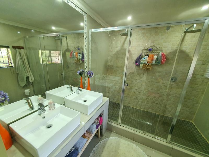 4 Bedroom Property for Sale in Doornpoort Gauteng