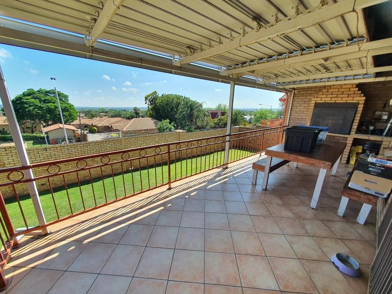3 Bedroom Property for Sale in Montana Park Gauteng