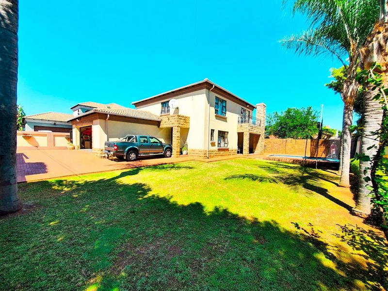 5 Bedroom Property for Sale in Montana Tuine Gauteng