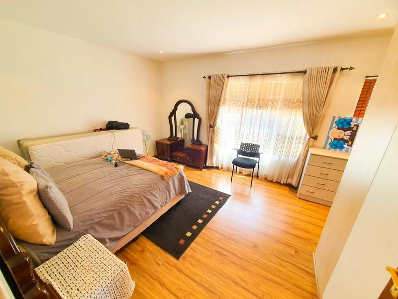 5 Bedroom Property for Sale in Montana Tuine Gauteng