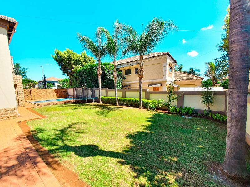 5 Bedroom Property for Sale in Montana Tuine Gauteng