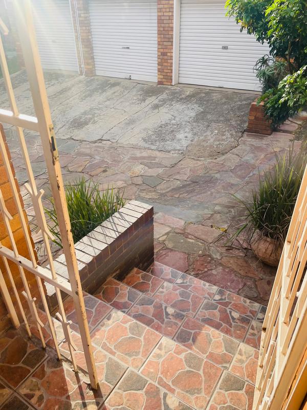 To Let 2 Bedroom Property for Rent in Primrose Hill Gauteng