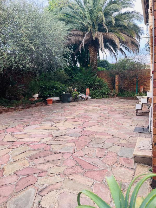 To Let 2 Bedroom Property for Rent in Primrose Hill Gauteng