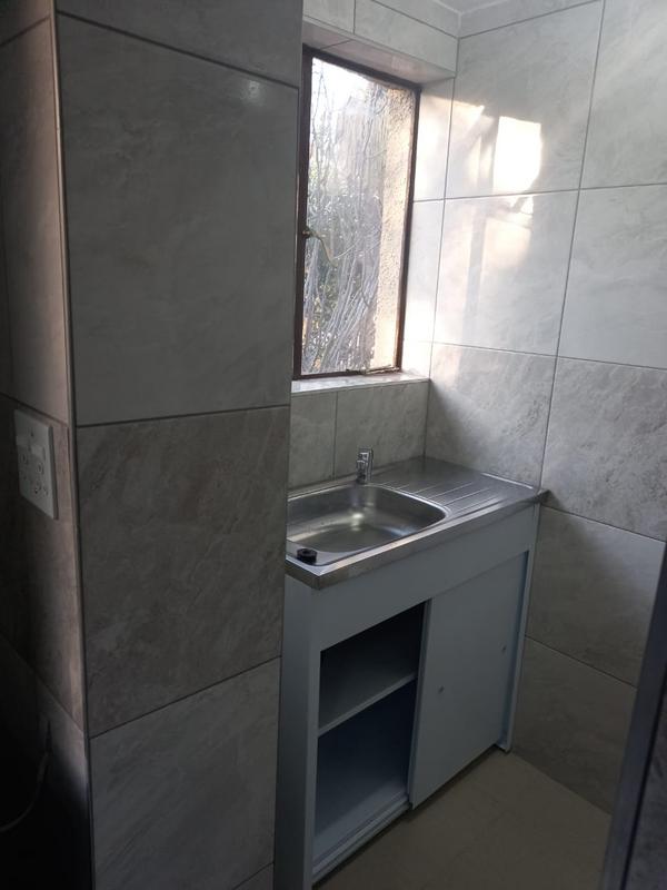 To Let 1 Bedroom Property for Rent in Kensington Gauteng