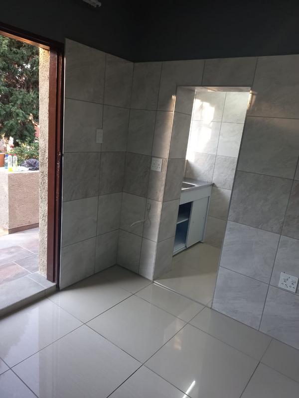 To Let 1 Bedroom Property for Rent in Kensington Gauteng