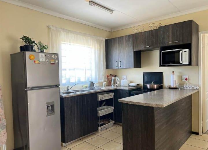 To Let 2 Bedroom Property for Rent in Roodepoort Gauteng