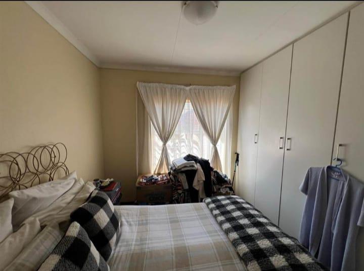 To Let 2 Bedroom Property for Rent in Roodepoort Gauteng