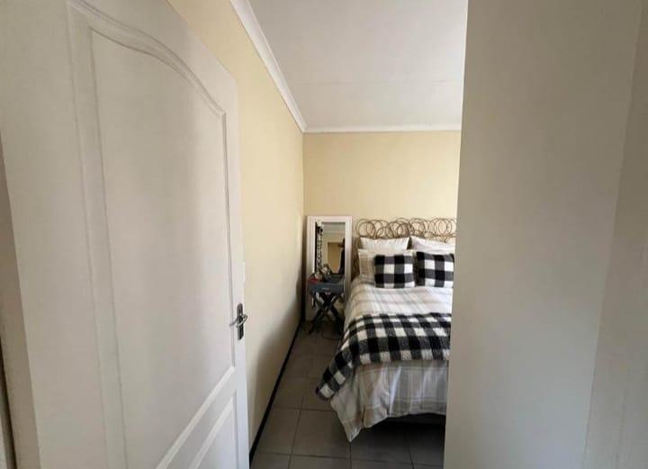 To Let 2 Bedroom Property for Rent in Roodepoort Gauteng